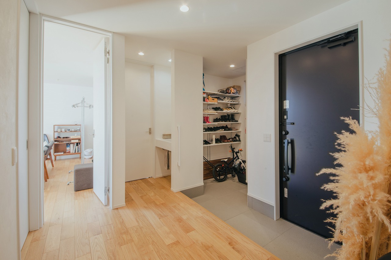 シンプルと洗練さを極めた平屋のコートハウス