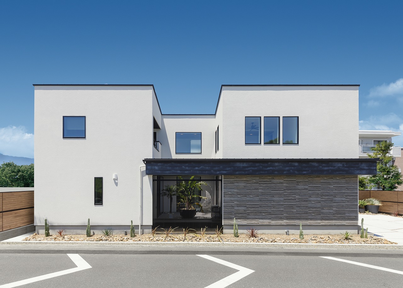 プライバシーと開放感を両立したホテルライクな住まい