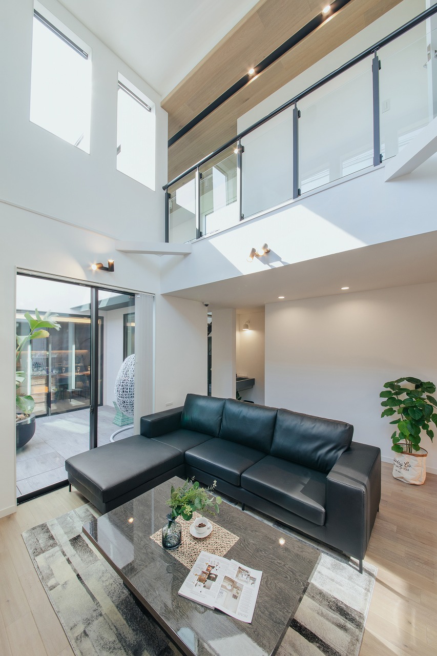 プライバシーと開放感を両立したホテルライクな住まい