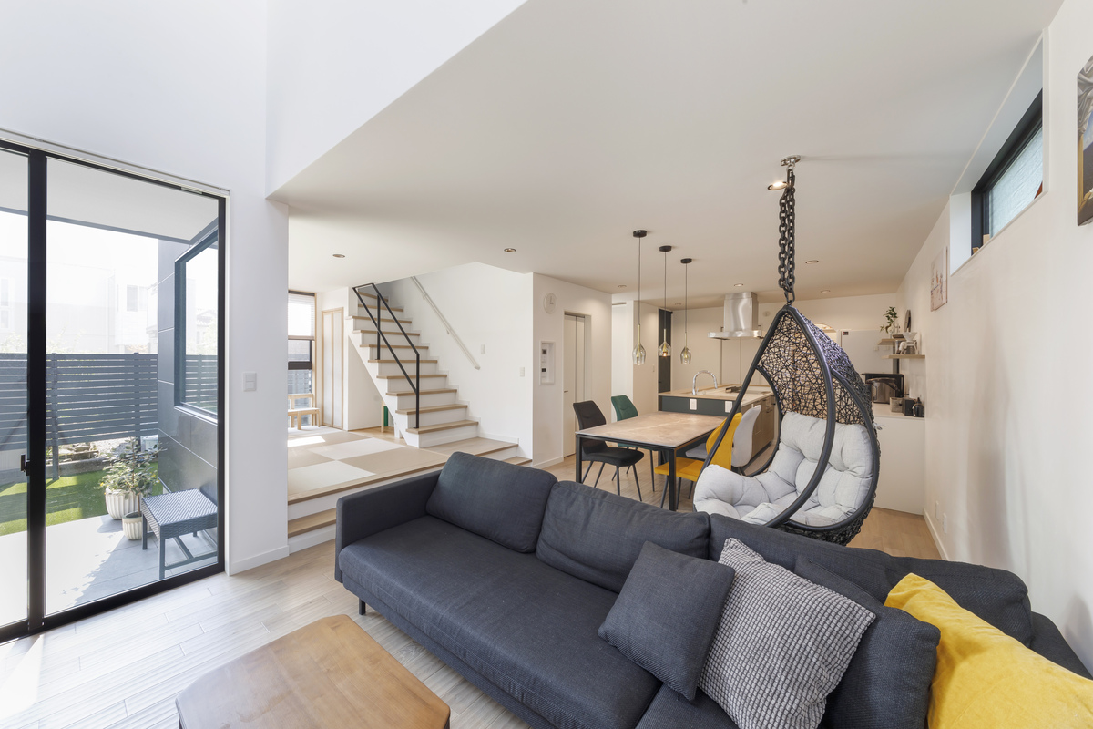 デザインも家事ラクも想像以上! アートな暮らしを楽しむモダンな家