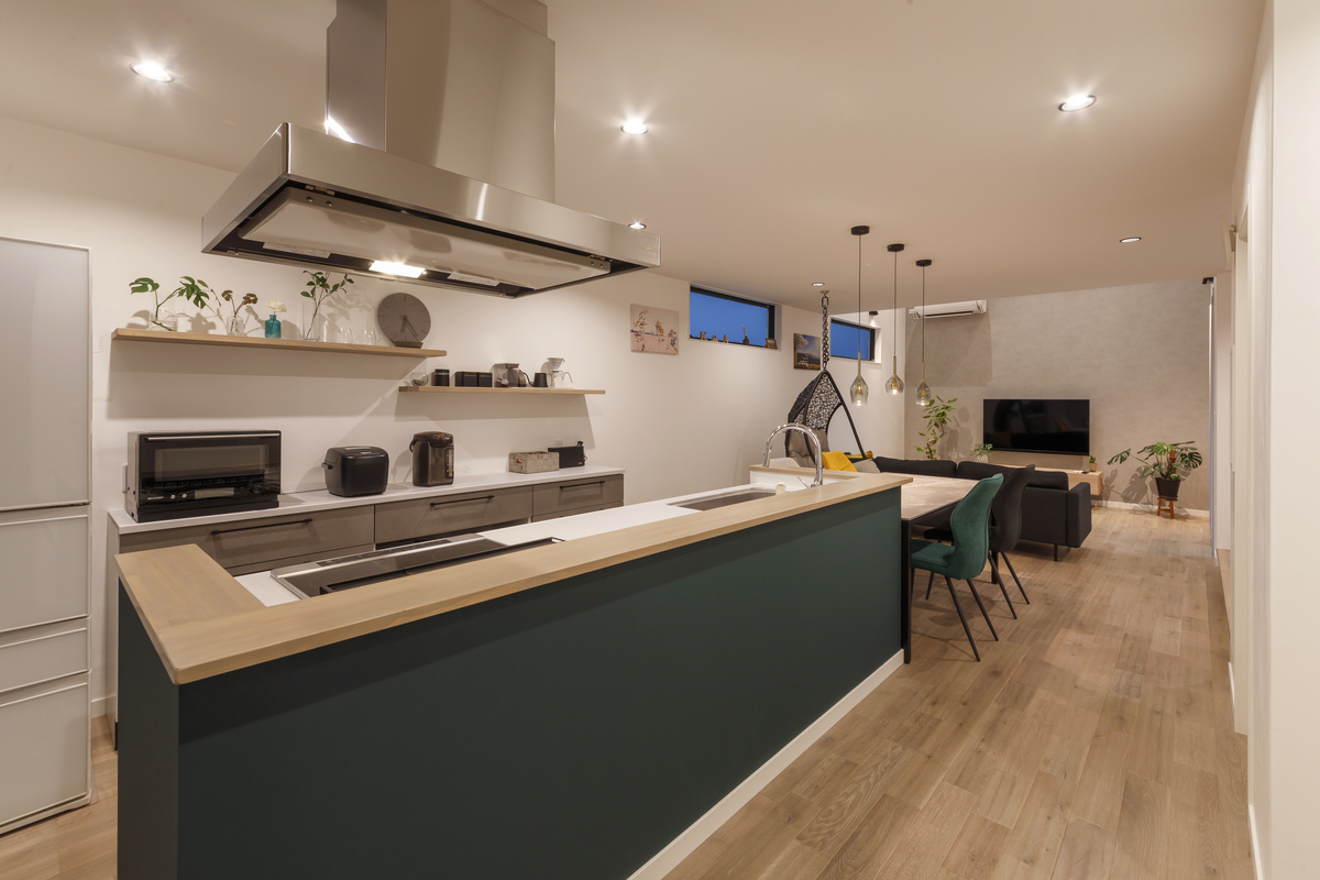 デザインも家事ラクも想像以上! アートな暮らしを楽しむモダンな家