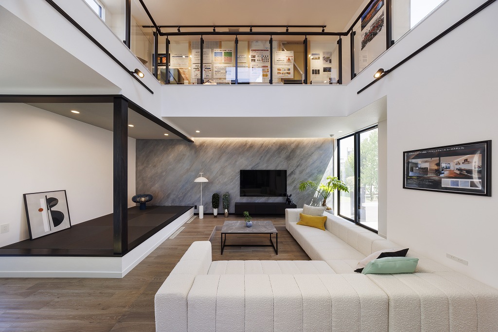 〈性能×デザインの融合美〉群を抜く美しさが佇む、五感を刺激する家